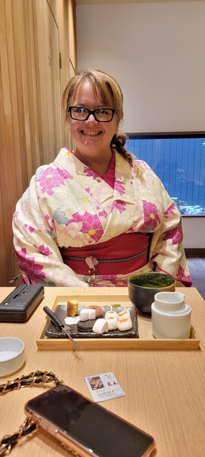 Tammy W. Jones, your MyJapan.life host, wearing kimono in Japan